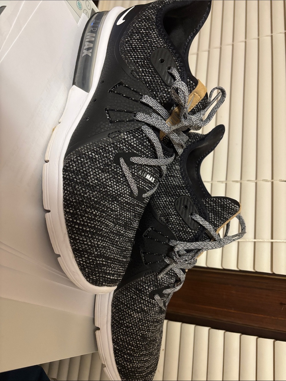 Nike Air Max Sequent 3 - Picture 2 of 5